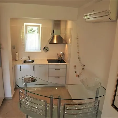 Guesthouse Rovinj דירה *