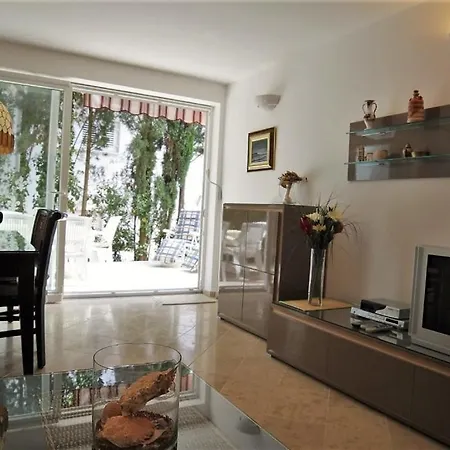 Guesthouse Rovinj דירה רוביני